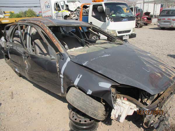 TOLVA Mitsubishi LANCER 2011  USADA  EN DESARME