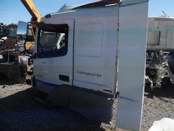 VáLVULA EGR Mercedes-Benz AXOR 2013  USADA  EN DESARME