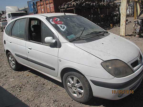  Renault SCENIC 2005    EN DESARME