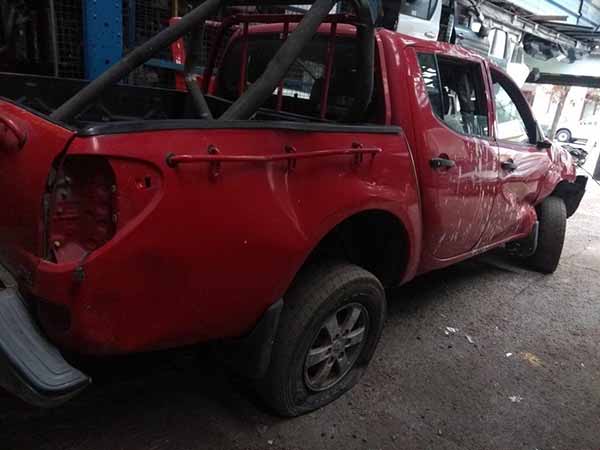  Mitsubishi L200 2015    EN DESARME