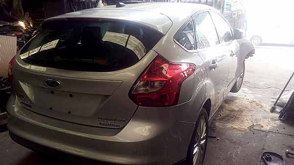 CARROCERíA PARA CAMIóN Ford FOCUS 2013  USADA  EN DESARME