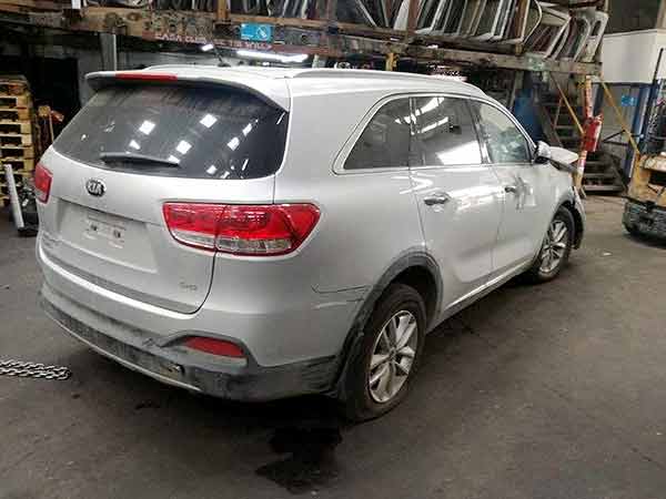  Kia SORENTO 2017    EN DESARME