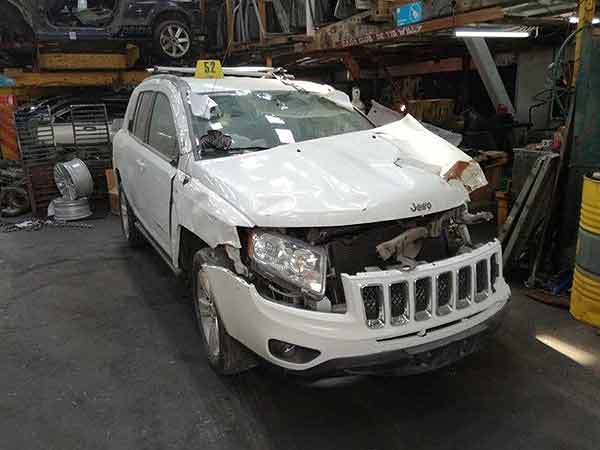 COMPRESOR AIRE ACONDICIONADO Jeep COMPASS 2012  USADO  EN DESARME