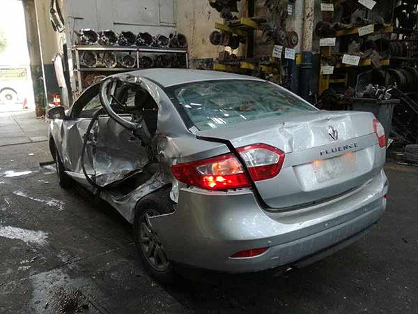 FOCO Renault FLUENCE 2013  USADO  EN DESARME
