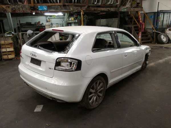 FOCO Audi A3 2012  USADO  EN DESARME