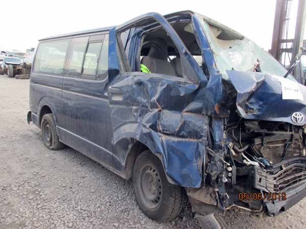  Toyota HIACE 2011    EN DESARME