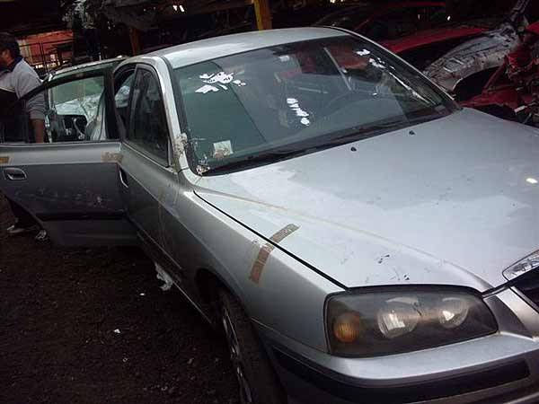  Hyundai ELANTRA 2005    EN DESARME