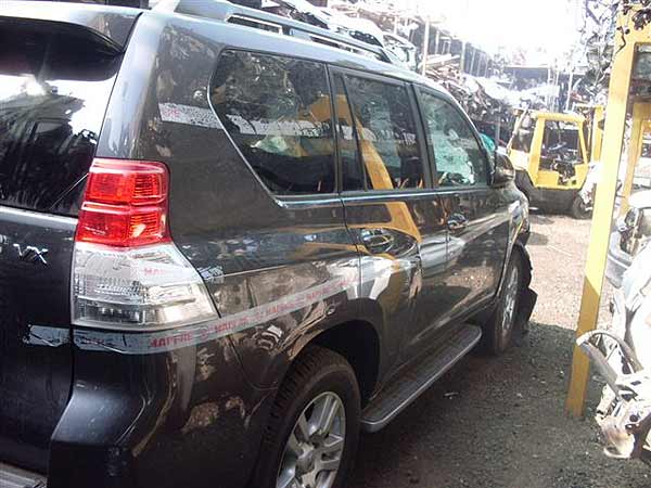  Toyota LAND CRUISER 2011    EN DESARME