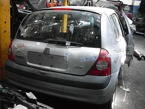  Renault CLIO 2005    EN DESARME