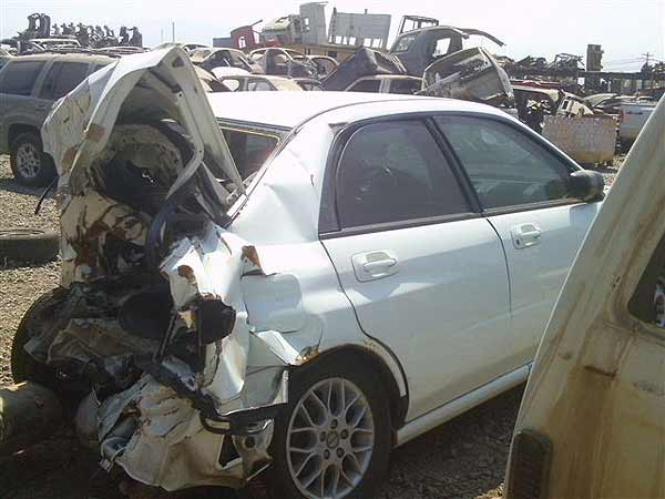 PARACHOQUES Subaru IMPREZA 2005  USADO  EN DESARME