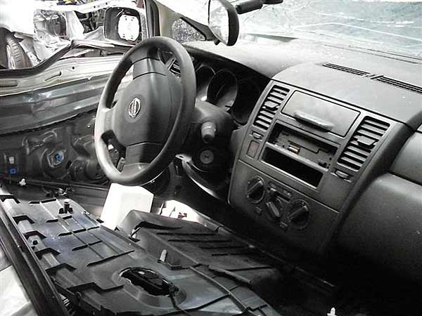  Nissan TIIDA 2011    EN DESARME