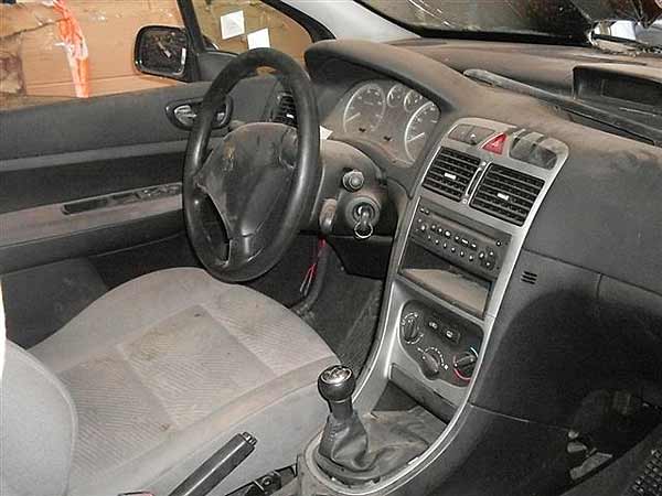  Peugeot 307 2004    EN DESARME