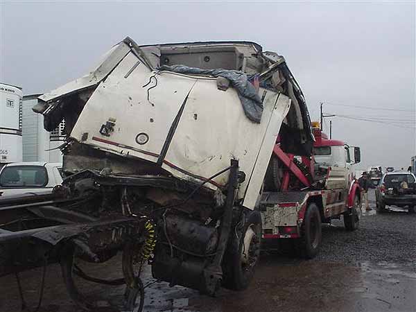 ESTANQUE ADBLUE Mack CH- 2002  USADO  EN DESARME