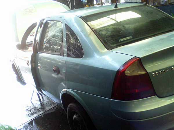  Chevrolet CORSA 2003    EN DESARME