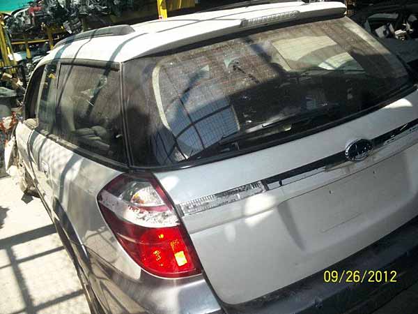 TAPA MALETA Subaru OUTBACK 2009  USADO  EN DESARME