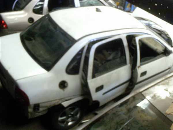  Chevrolet CORSA 1998    EN DESARME