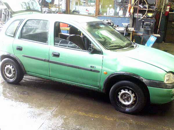  Chevrolet CORSA 1998    EN DESARME