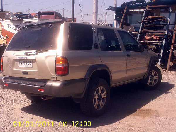  Nissan PATHFINDER 2000    EN DESARME