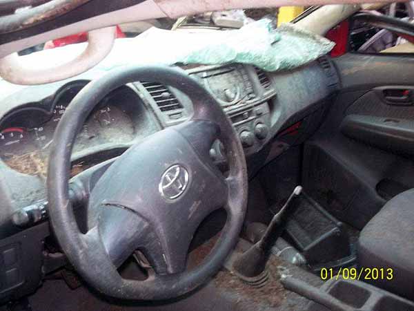  Toyota HILUX 2012    EN DESARME