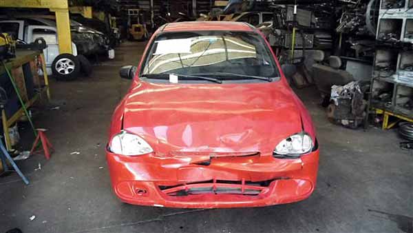  Chevrolet CORSA 2002    EN DESARME