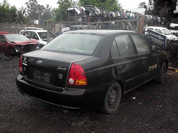  Hyundai ACCENT 2005    EN DESARME