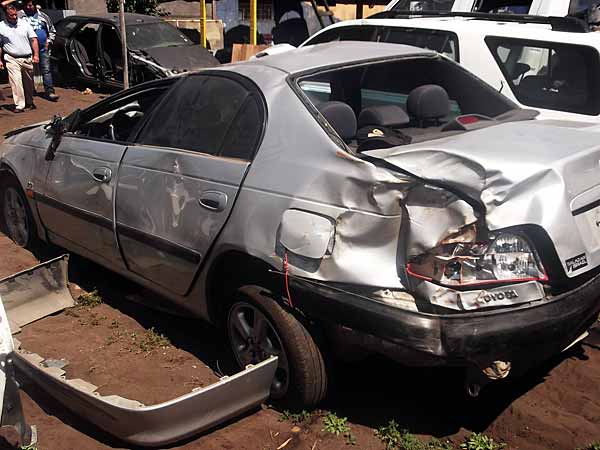  Toyota CORONA 2000    EN DESARME