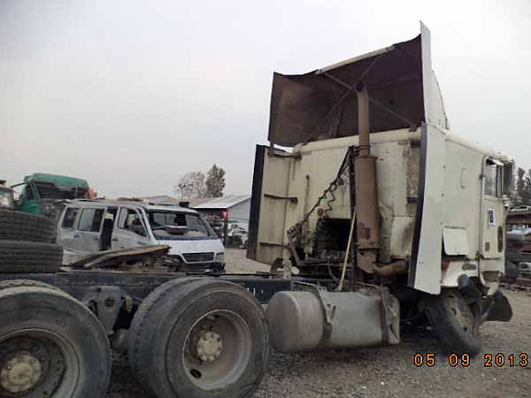 ESTANQUE ADBLUE Freightliner FLB 1994  USADO  EN DESARME