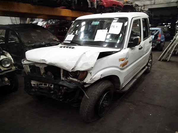  Mahindra PICK UP 2012    EN DESARME