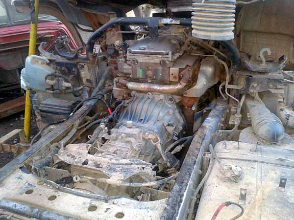 HOMOCINéTICA Mitsubishi CANTER 2008  USADA  EN DESARME