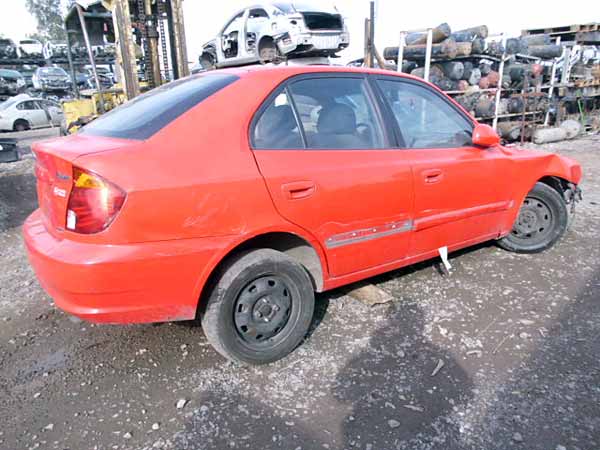  Hyundai ACCENT 2005    EN DESARME