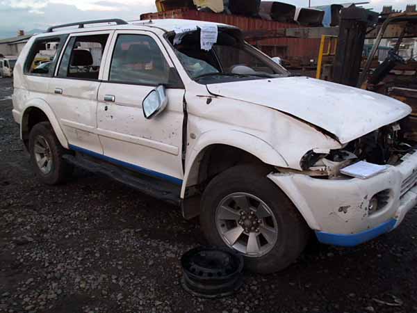  Mitsubishi MONTERO 2010    EN DESARME