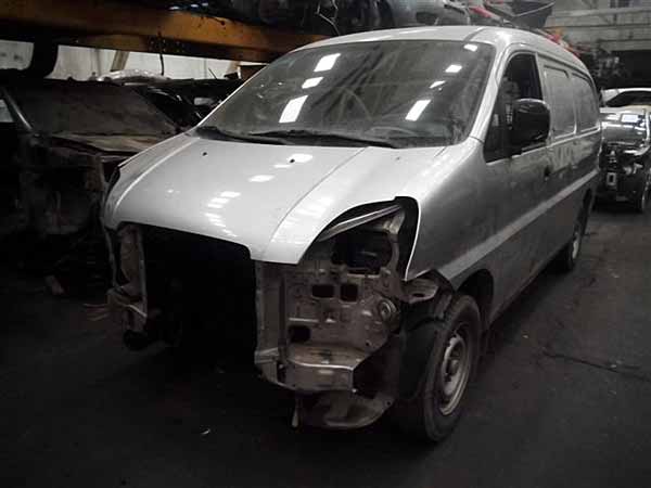  Hyundai H1 2006    EN DESARME
