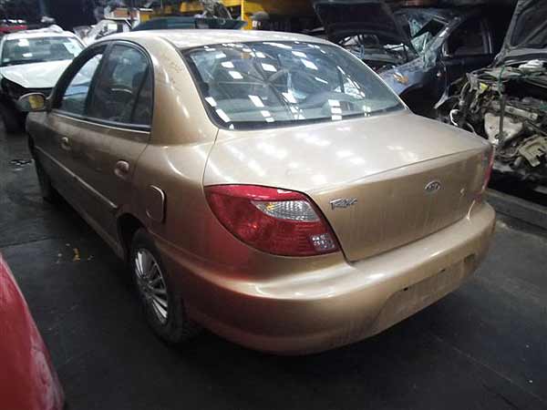  Kia Rio 2001    EN DESARME