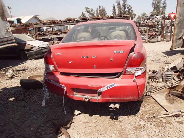  Toyota YARIS 2002    EN DESARME