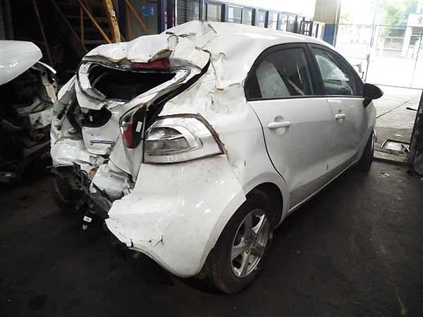  Kia Rio 2013    EN DESARME