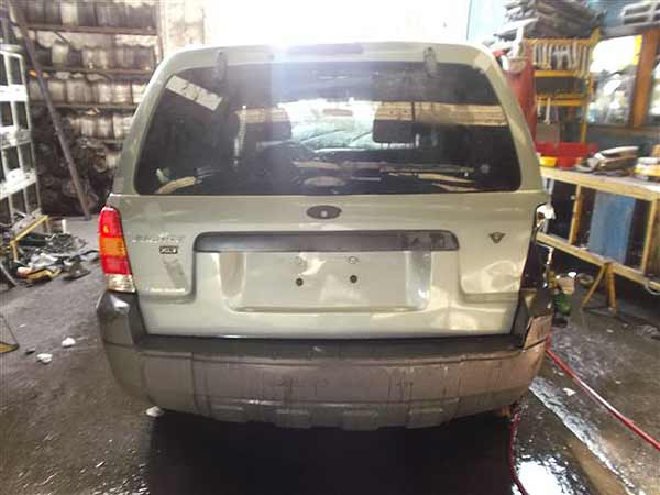  Ford ESCAPE 2006    EN DESARME