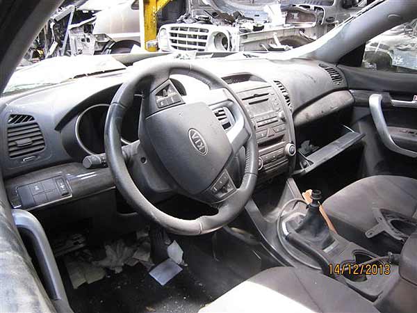  Kia SORENTO 2011    EN DESARME