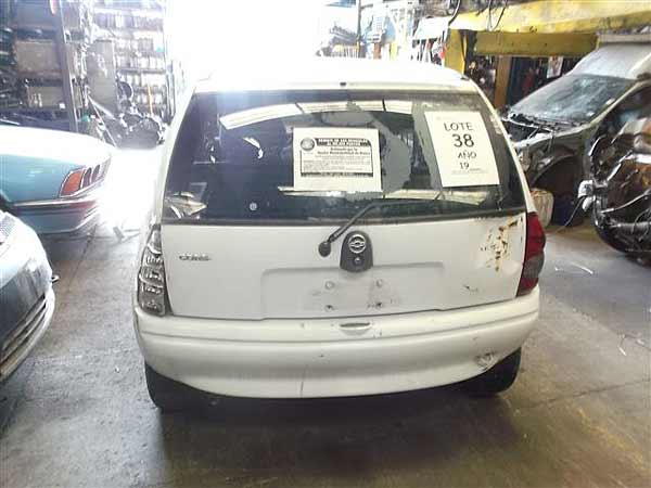  Chevrolet CORSA 2000    EN DESARME