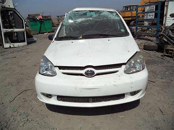  Toyota YARIS 2004    EN DESARME