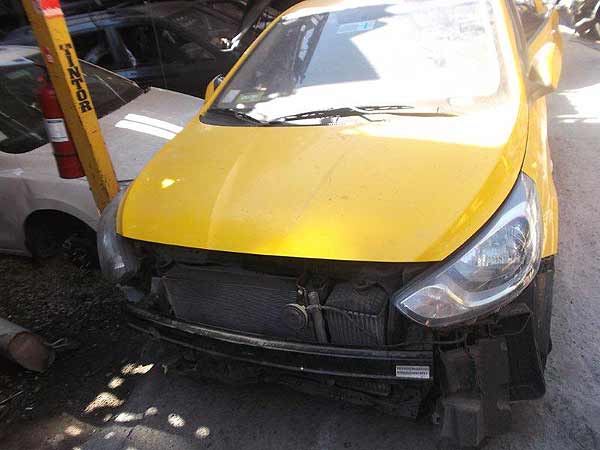  Hyundai ACCENT 2013    EN DESARME