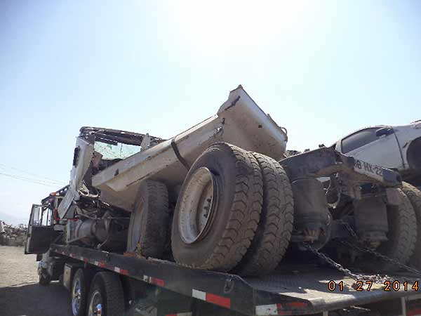 CIGUEñAL International 9200i 2008  USADO  EN DESARME