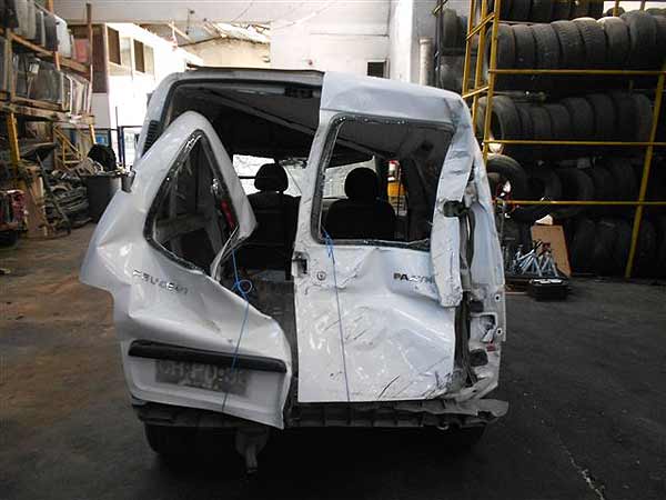 COMPUTADOR Peugeot PARTNER 2011  USADO  EN DESARME