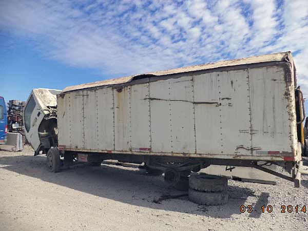  Chevrolet NPR 2003    EN DESARME