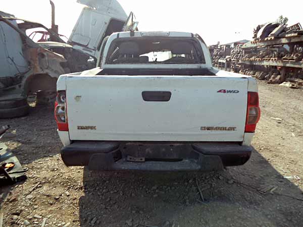 ESTANQUE DE PETROLEO Chevrolet DMAX 2010  USADO  EN DESARME