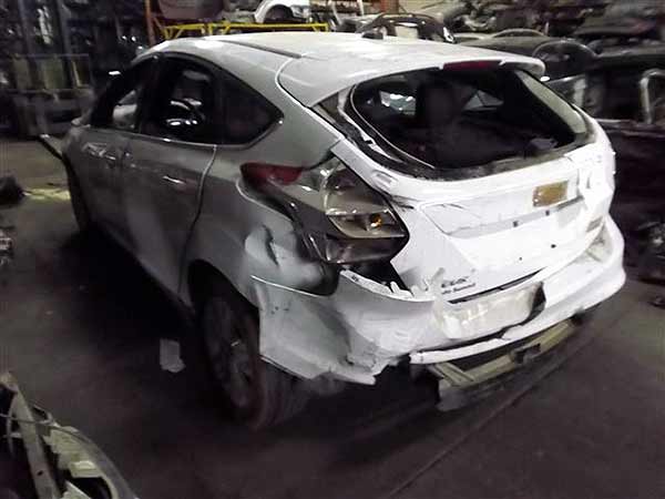 QUINTA RUEDA Ford FOCUS 2012  USADA  EN DESARME