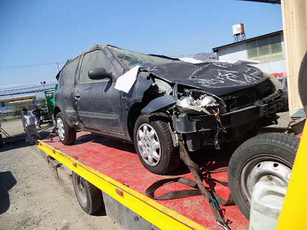  Renault CLIO 2005    EN DESARME