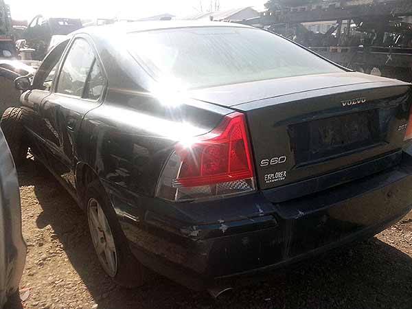 LLANTA Volvo S60 2007  USADA  EN DESARME