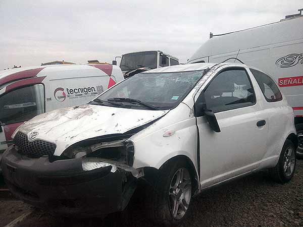  Toyota YARIS 2004    EN DESARME