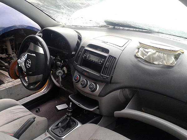  Hyundai ELANTRA 2010    EN DESARME