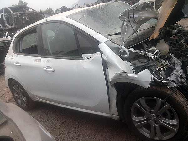 EJE Peugeot 208 2014  USADO  EN DESARME
